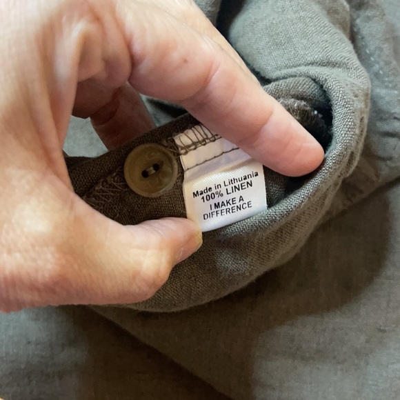 Flax Olive Green Long sleeved button up Linen Tunic Top Blouse Sz Medium - Picture 11 of 11